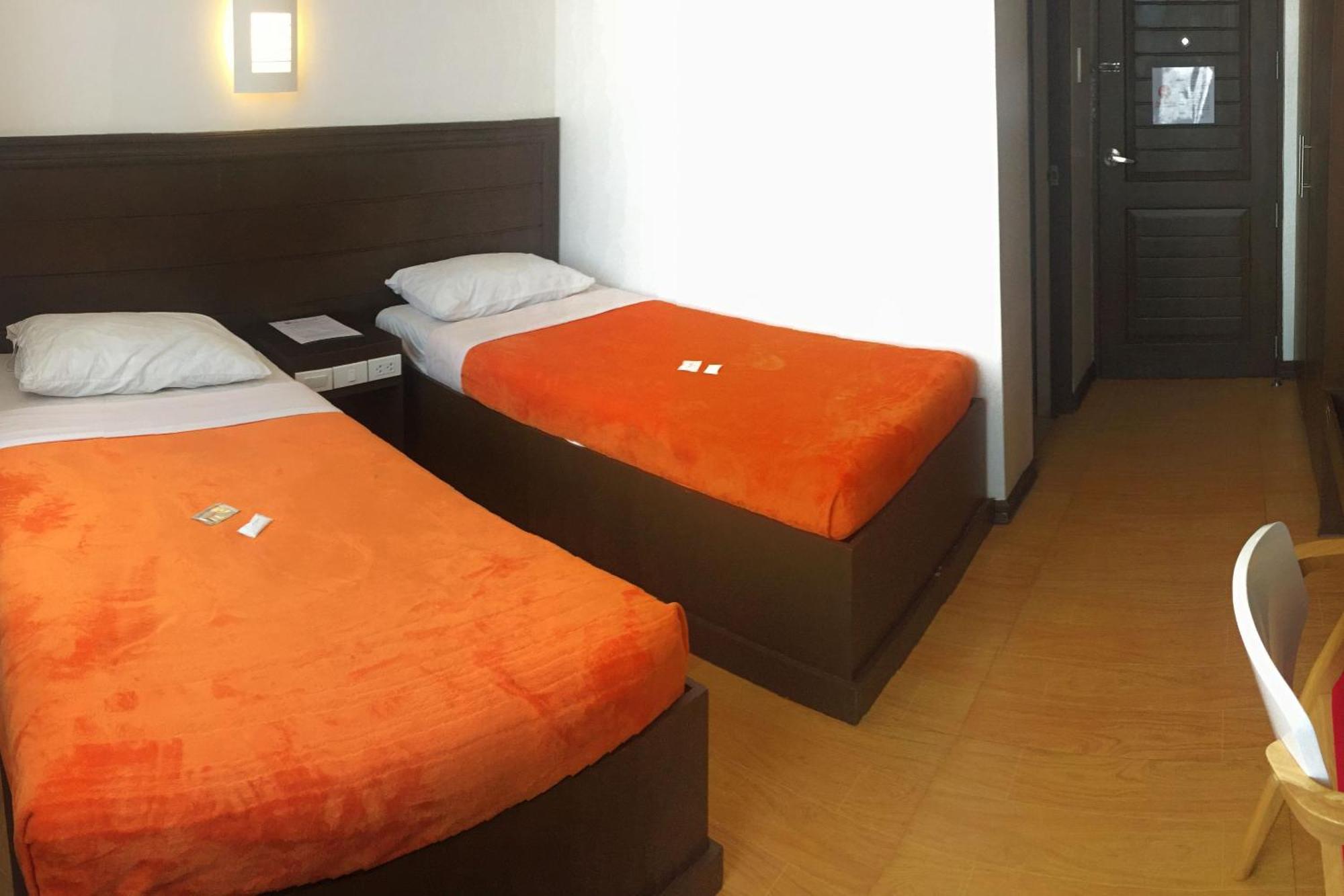 Pearli View Hotel Iloilo Powered By Cocotel Номер фото